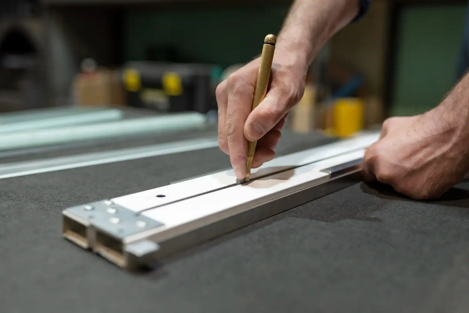 Cristalería y carpintería de aluminio